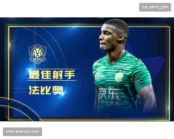 门将切瓦利尔零封领跑金手套榜,成巴黎圣日耳曼后防基石 门将切瓦利尔零封领跑金手套榜,成巴黎圣日耳曼后防基石